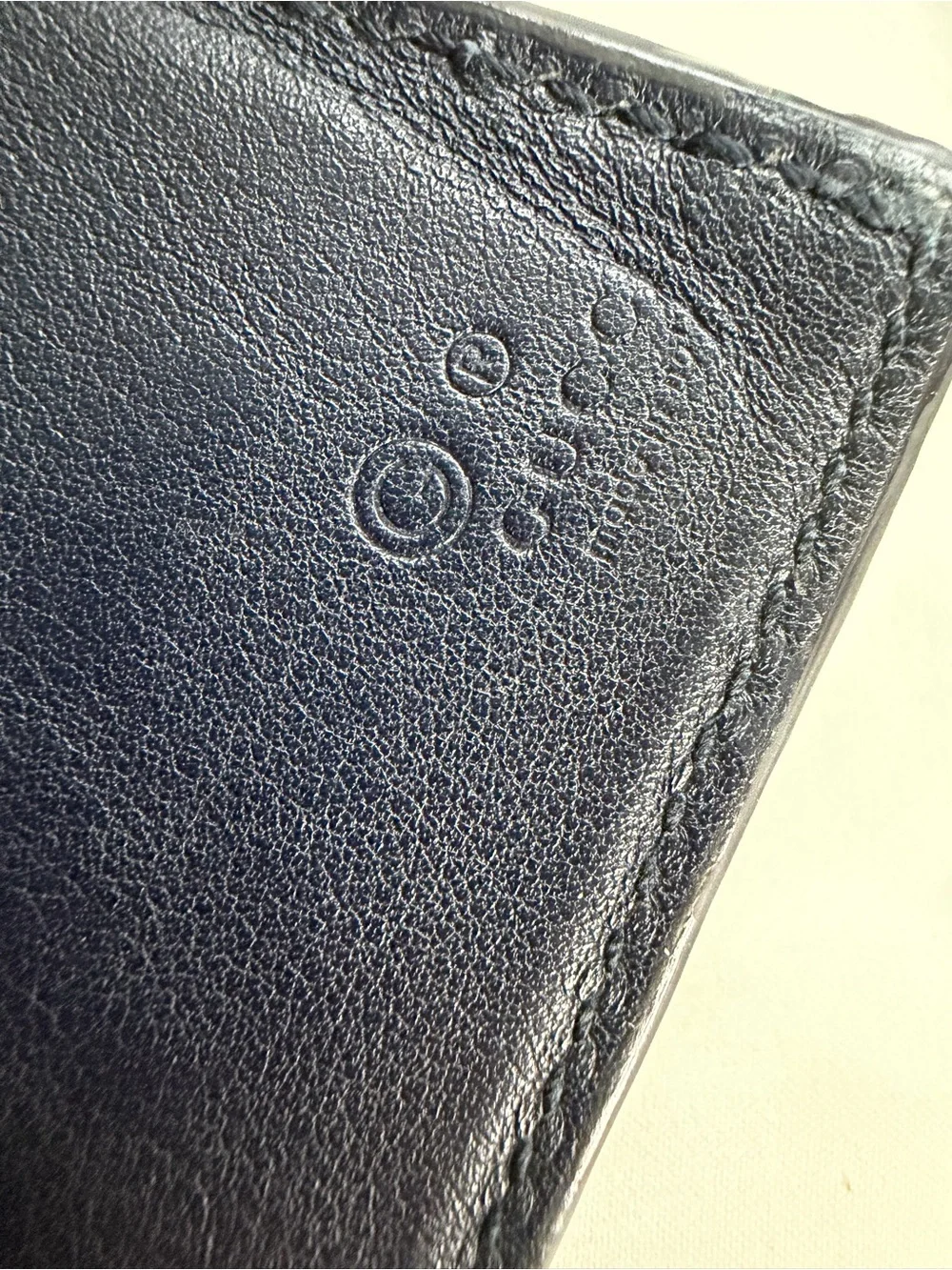 Authentic Gucci Microguccissima Leather Bifold Wallet Navy Blue